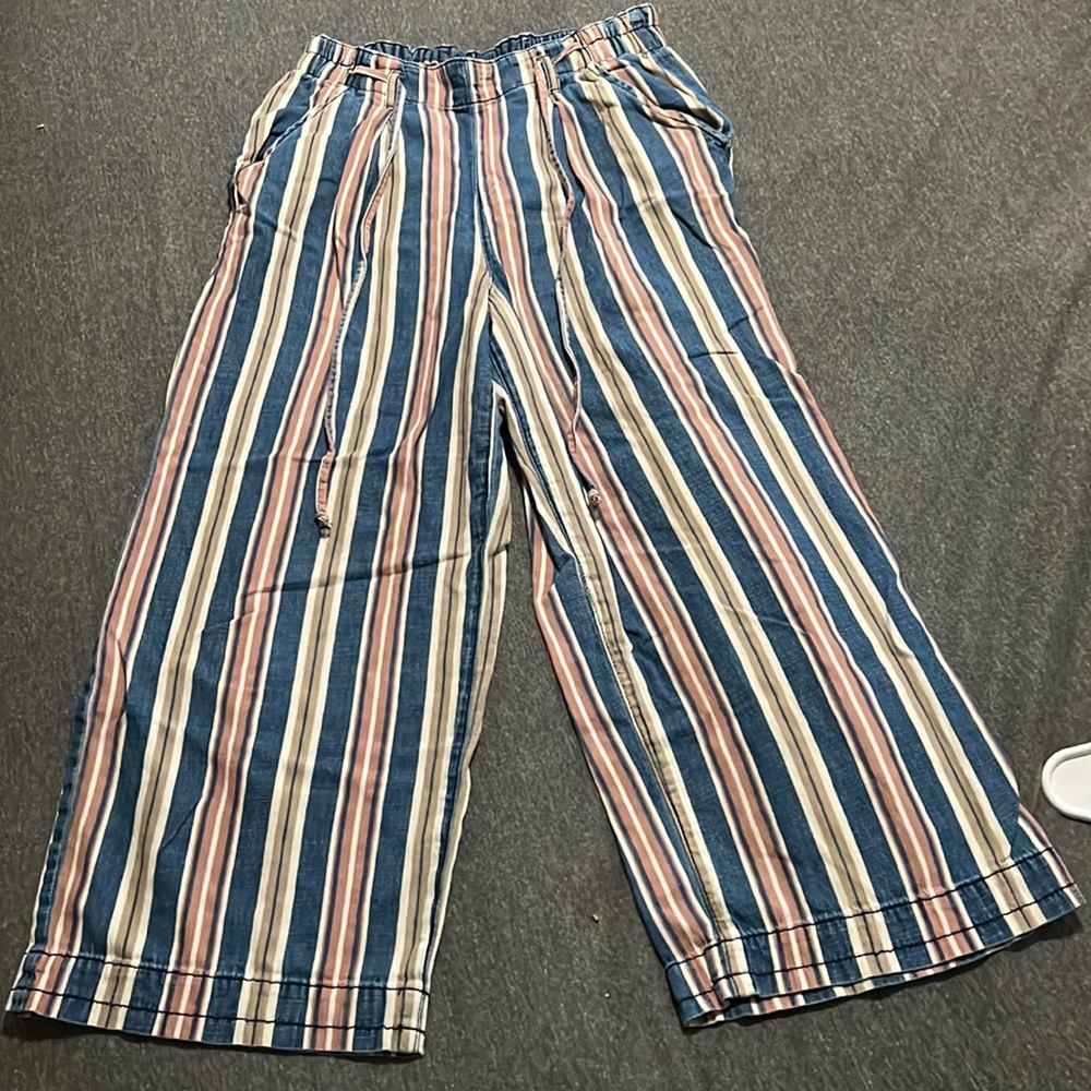 American Eagle flowy pants size 2